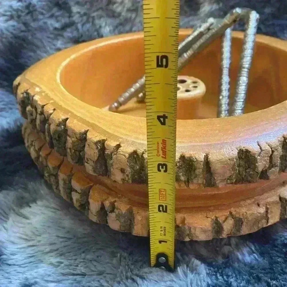 Vintage Nut Bowl  with nut crackers - Picture 14 of 15